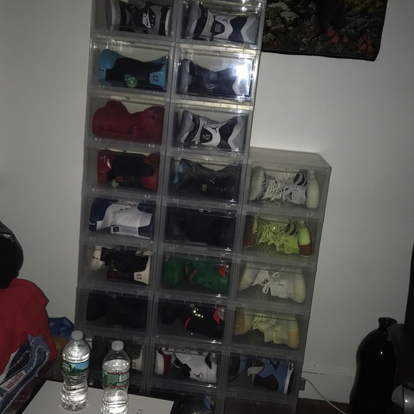 legit_merch98